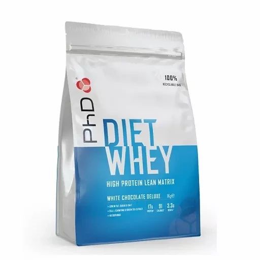 Weißer Beutel mit "PhD Diet Whey". Blaue und weiße Schrift. "White Chocolate Deluxe" und Nährwertangaben.