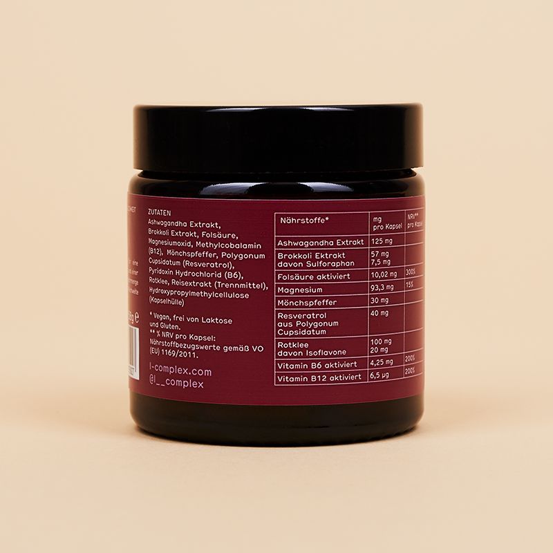 Rückseite einer braunen Dose mit rotem Etikett. Zutaten- und Nährstoffangaben. Text in deutscher Sprache. L-COMPLEX Logo.