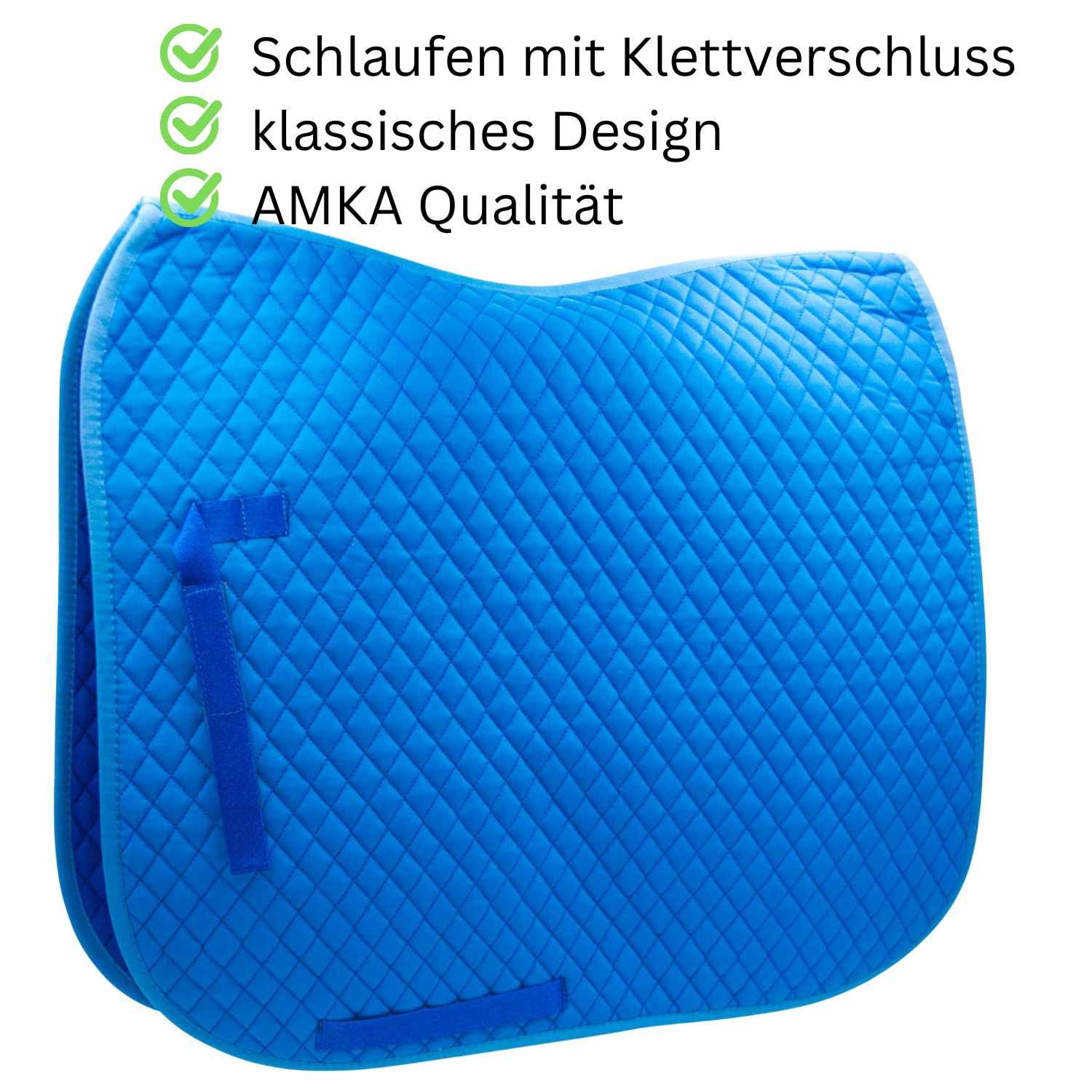 Blaue Sattelunterlage mit Steppung. Schlaufen und Klettverschluss. Text: AMKA Qualität, klassisches Design.