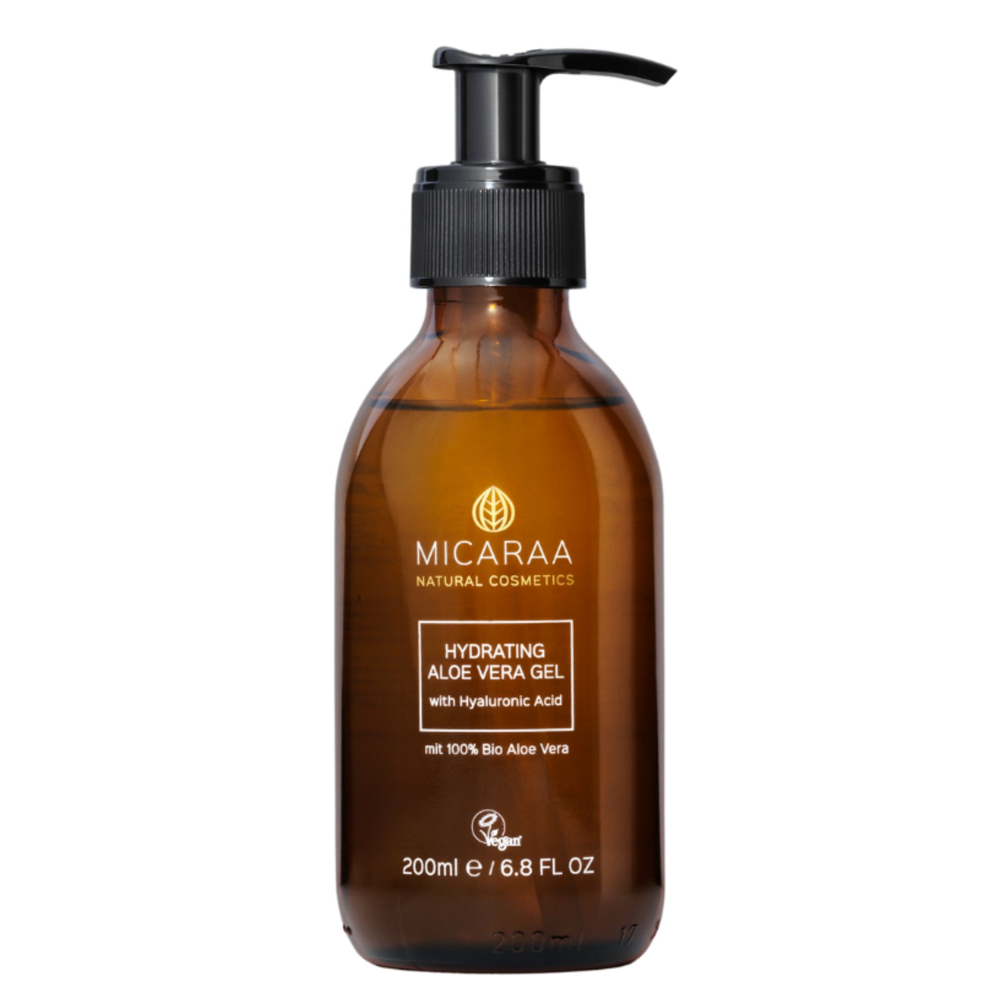 Braune Glasflasche mit schwarzem Pumpverschluss. Beschriftung: MICARAA, Hydrating Aloe Vera Gel, 200ml/6.8 FL OZ, vegan.