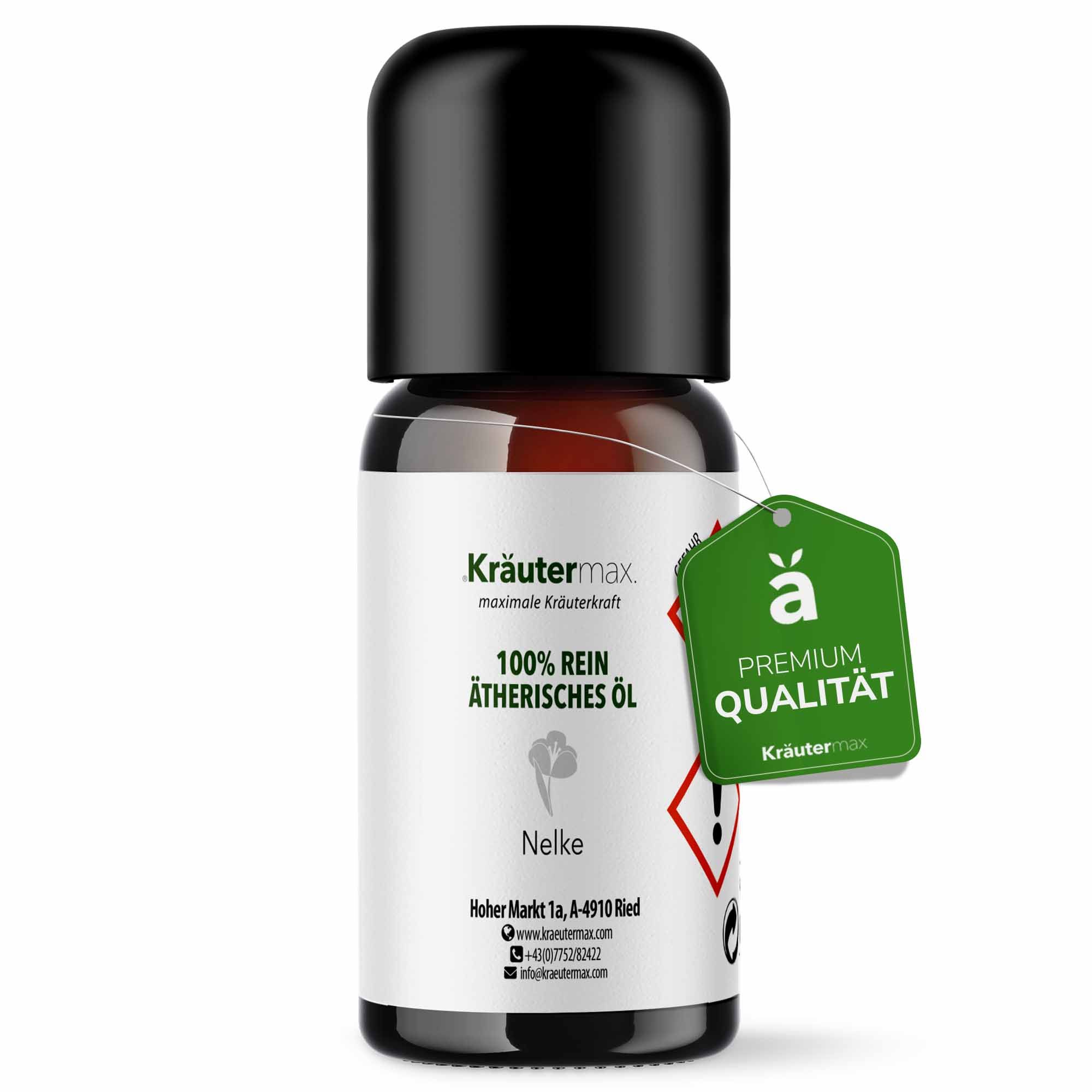 Braune Glasflasche mit schwarzem Deckel. Etikett mit Text und Logo. Grünes Anhängeetikett mit Text: Premium Qualität.