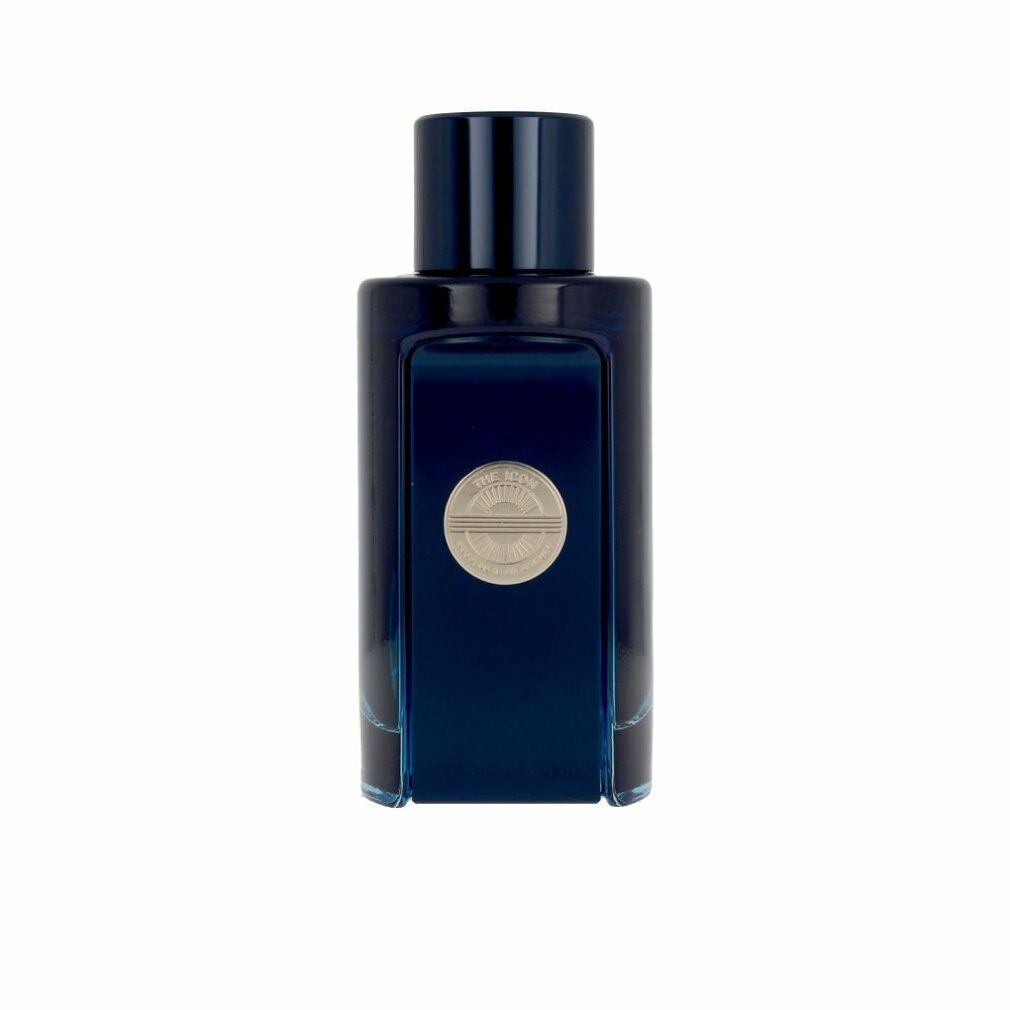 Dunkelblaue Flasche mit silbernem Etikett. Zylindrischer Deckel. Rechteckige Form. Auf weißem Hintergrund.