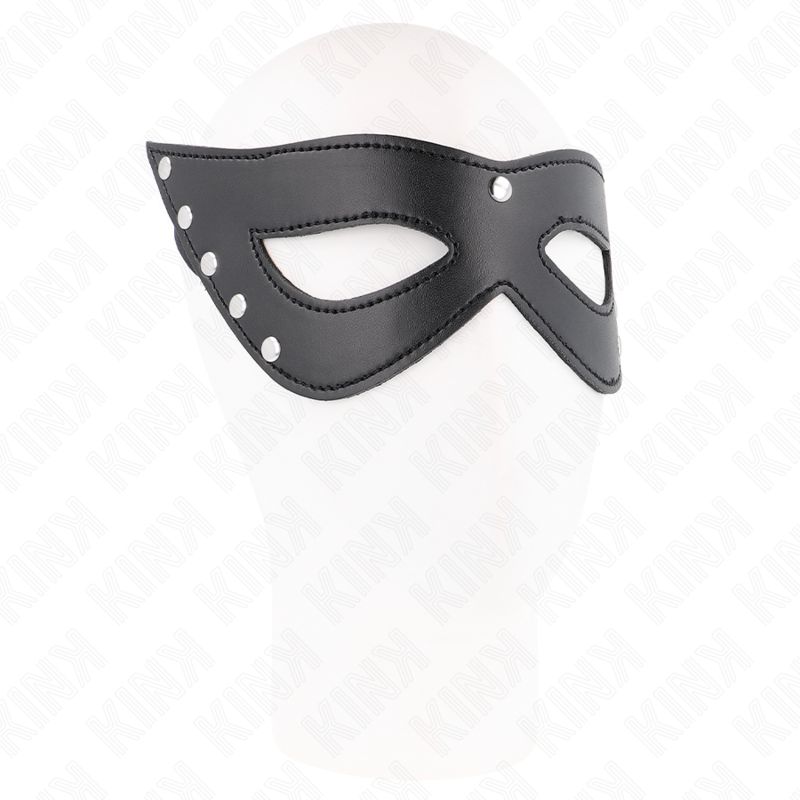 Schwarze Augenmaske mit Nieten. Auf einem weißen Kopf platziert. Blick von der Seite.