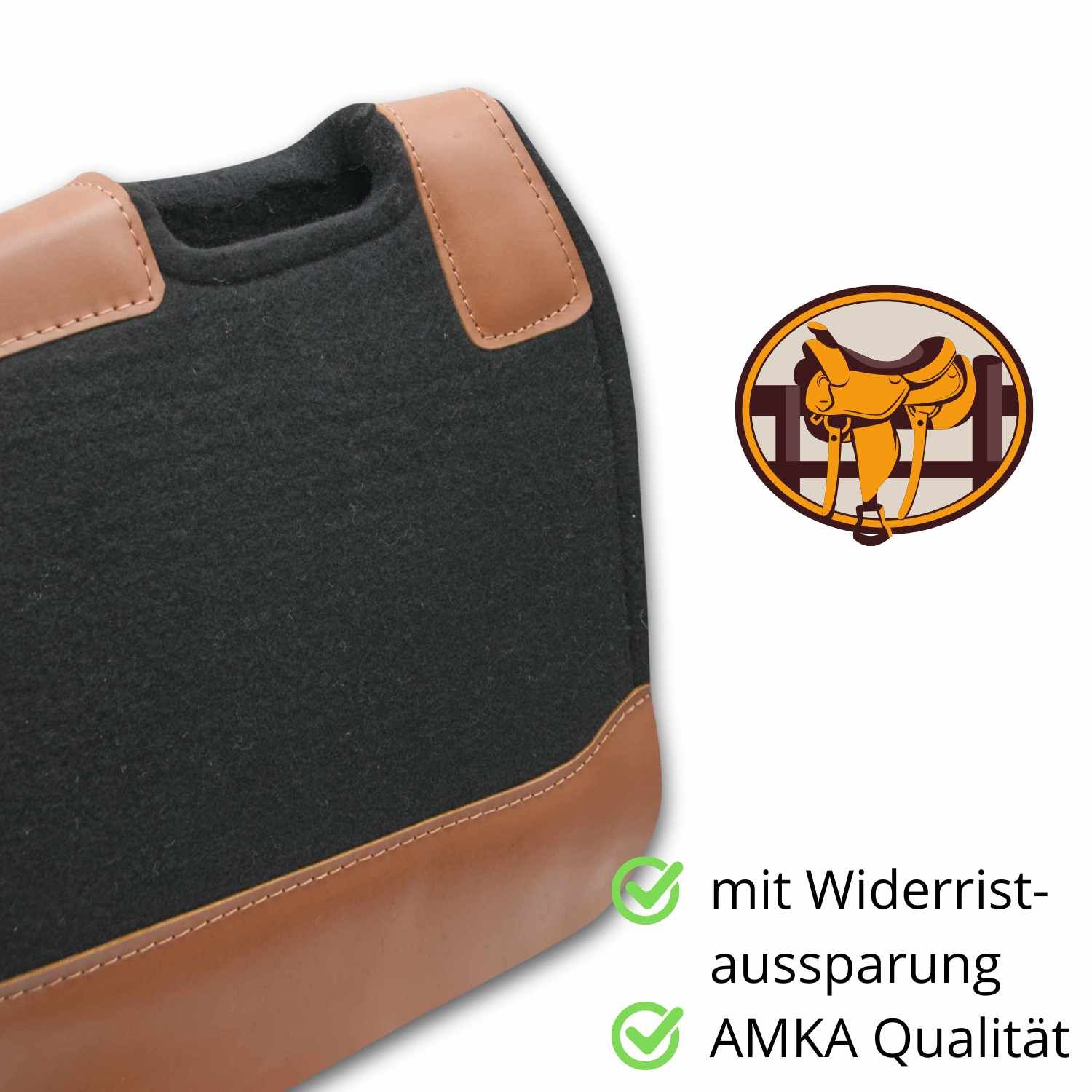 Schwarze Schabracke mit braunen Lederbesätzen. Logo mit Sattel. Text: mit Widerristaussparung, AMKA Qualität.