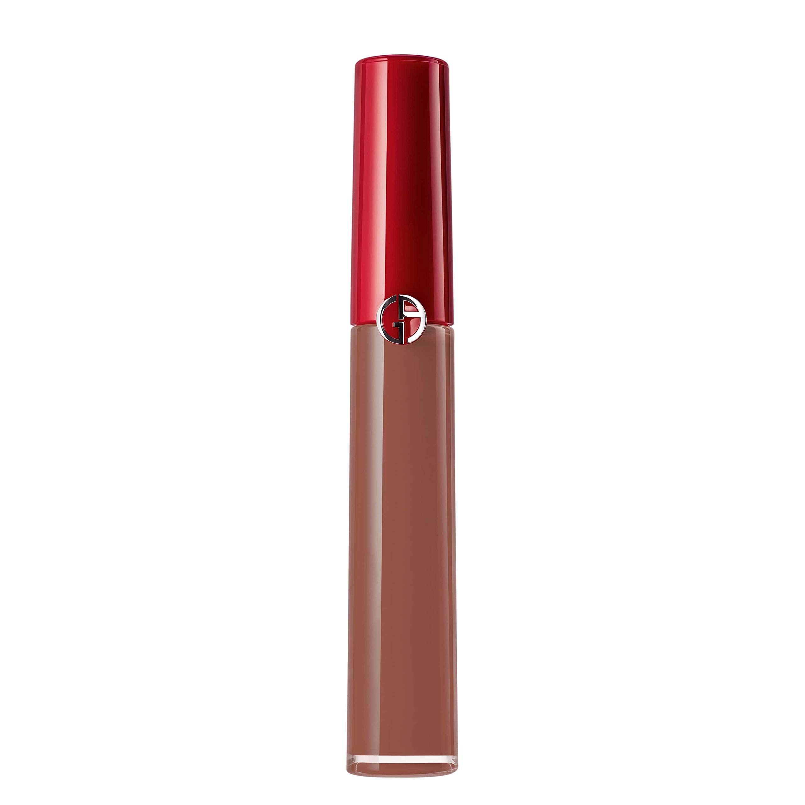 Lippenstift mit rotem Deckel und brauner Farbe. Giorgio Armani Logo auf dem Deckel.