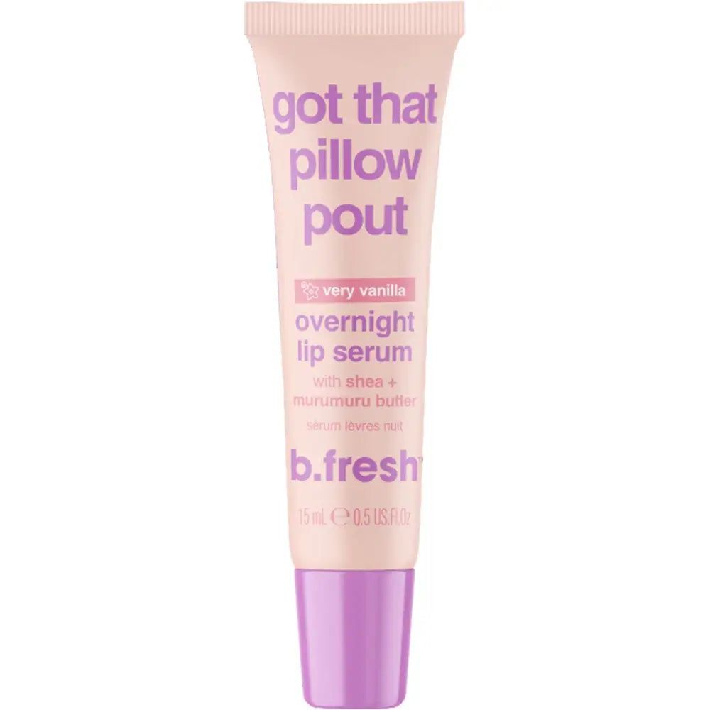 Tube Lippen-Serum. Text: Got That Pillow Pout, Overnight Lip Serum. Marke: b.fresh. Farbe: Rosa. Mit lila Verschluss.