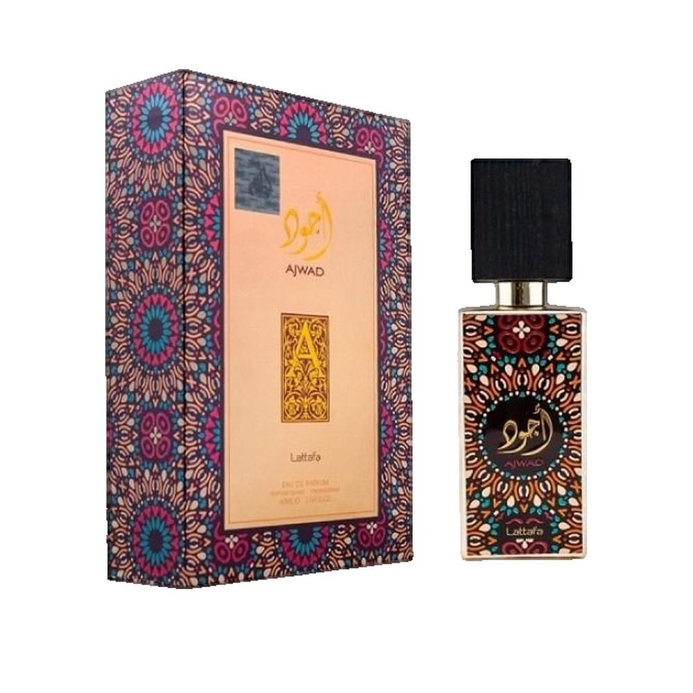 Parfümflakon und Verpackung. Rechteckiger Flakon mit Holzdeckel. Verpackung mit Muster und Schriftzug "Ajwad" und "Lattafa".