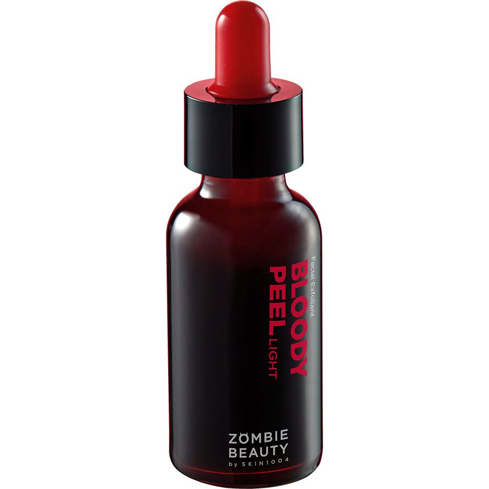 Dunkle Flasche mit roter Flüssigkeit und Pipette. Aufschrift 'BLOODY PEEL LIGHT' und 'ZOMBIE BEAUTY'.