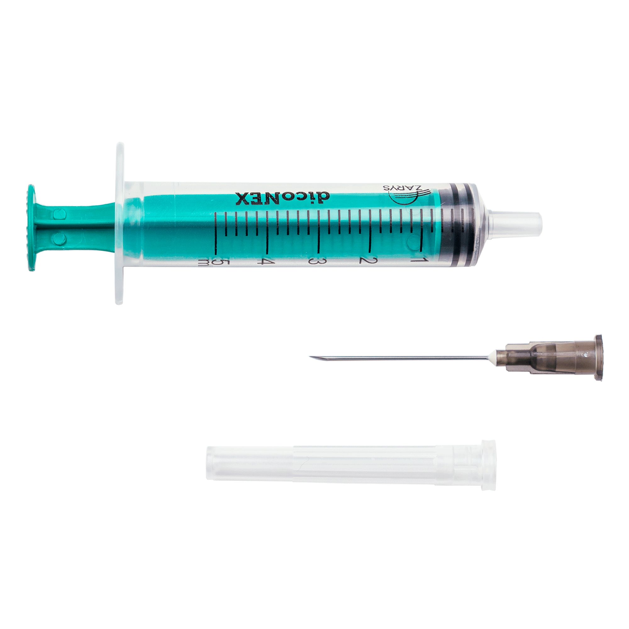 Zerlegte Spritze mit Kanüle und Schutzkappe. Grüne Kolbenstange, transparente Zylinder. Aufdruck: dicoNEX. Skala bis 5 ml.