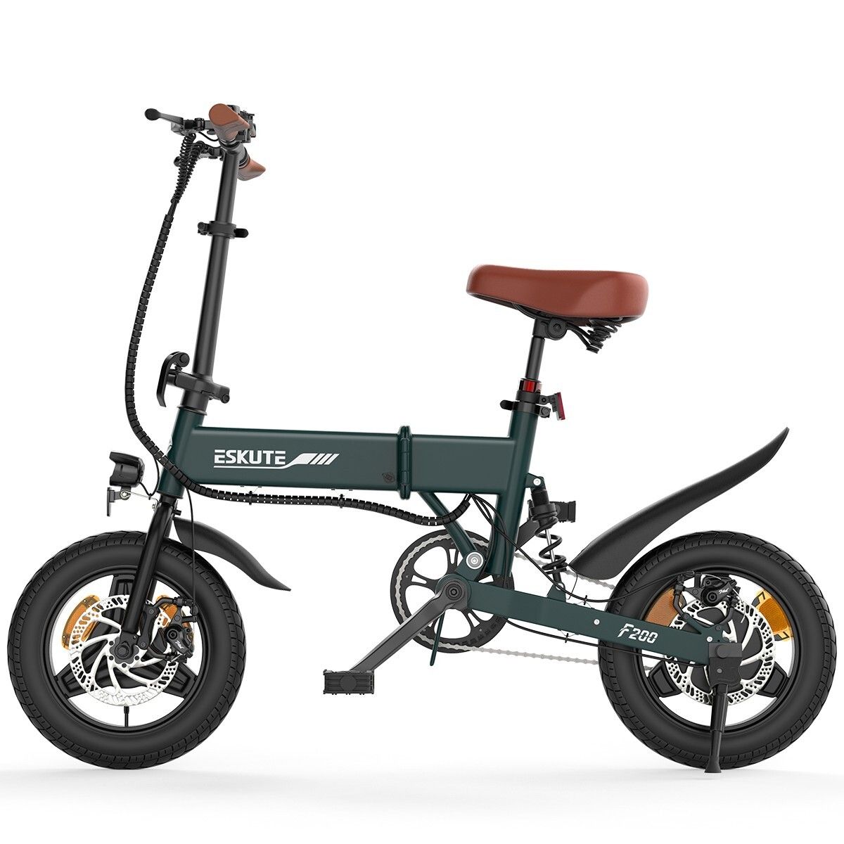 Grüne, zusammenklappbare ESKUTE F200 E-Bike. Brauner Sattel und Lenkergriffe. Schwarze Schutzbleche und Reifen. Scheibenbremsen.