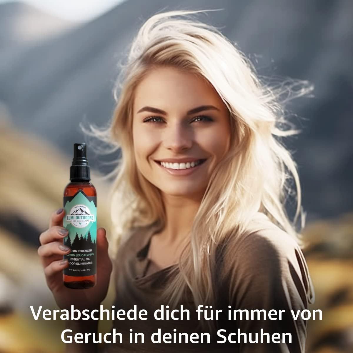 Eine lächelnde Frau hält eine Sprühflasche. Text: Verabschiede dich für immer von Geruch in deinen Schuhen.
