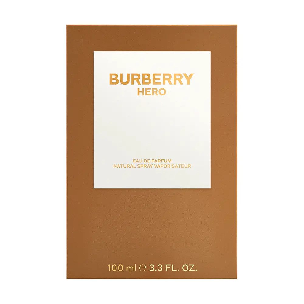 Braune Verpackung mit weißem Feld und goldfarbenem Text. Burberry Hero Parfum. 100 ml.
